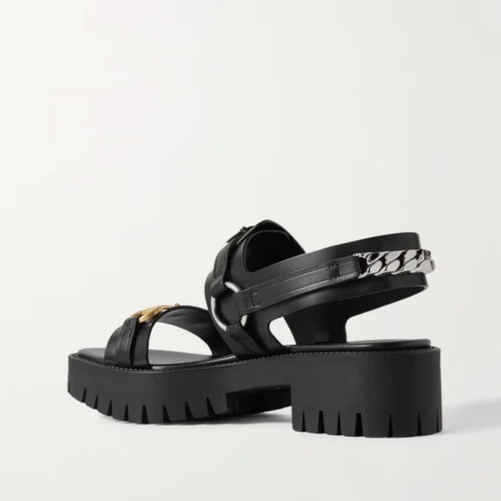 Gucci Bria sandal with chains. - Picture 2 of 4